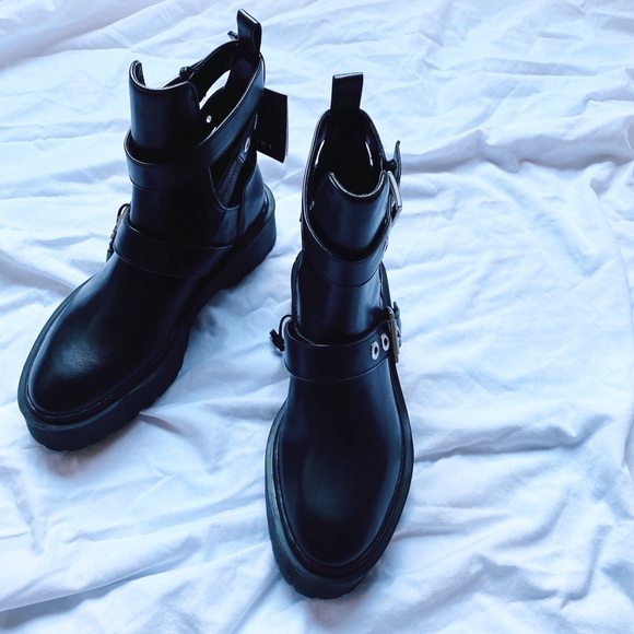 Zara Black Biker Ankle Boots With Cut Outs - Picture 5 of 8